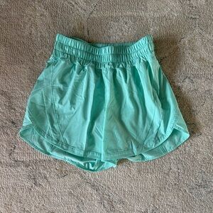 Lululemon track that mid rise shorts size 4 green mint